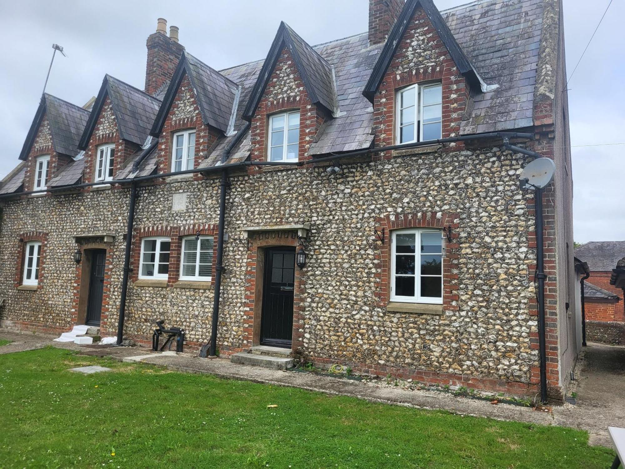 Rural Retreat Near West Wittering Beach! Dog Friendly & Free Parking - Ideal Weekend Getaway! Chichester Holiday Properties Donnington  Exterior photo