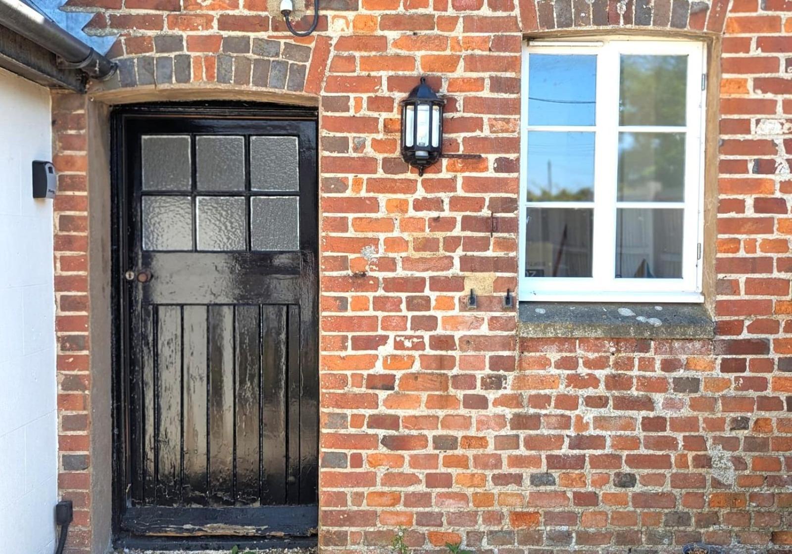 Rural Retreat Near West Wittering Beach! Dog Friendly & Free Parking - Ideal Weekend Getaway! Chichester Holiday Properties Donnington  Exterior photo
